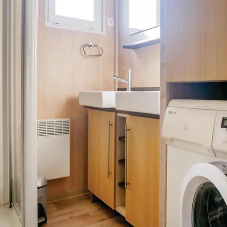 Beautiful In Maisy With Kitchen Holiday home *