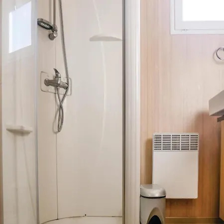 Holiday home Beautiful In Maisy With Kitchen Grandcamp-Maisy