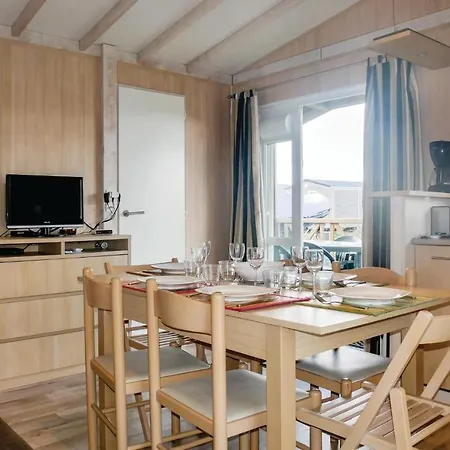 Beautiful In Maisy With Kitchen Holiday home Grandcamp-Maisy